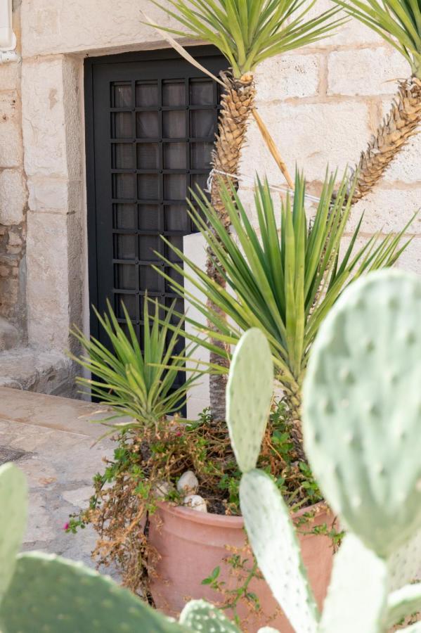 Hotel Piccola Pietra Bianca Giovinazzo Exterior foto