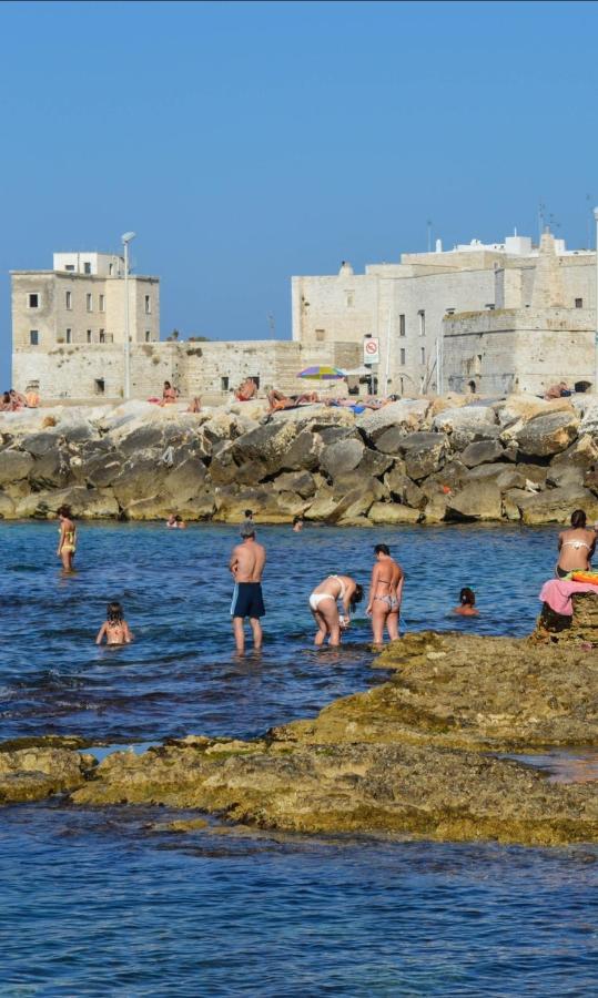 Hotel Piccola Pietra Bianca Giovinazzo Exterior foto